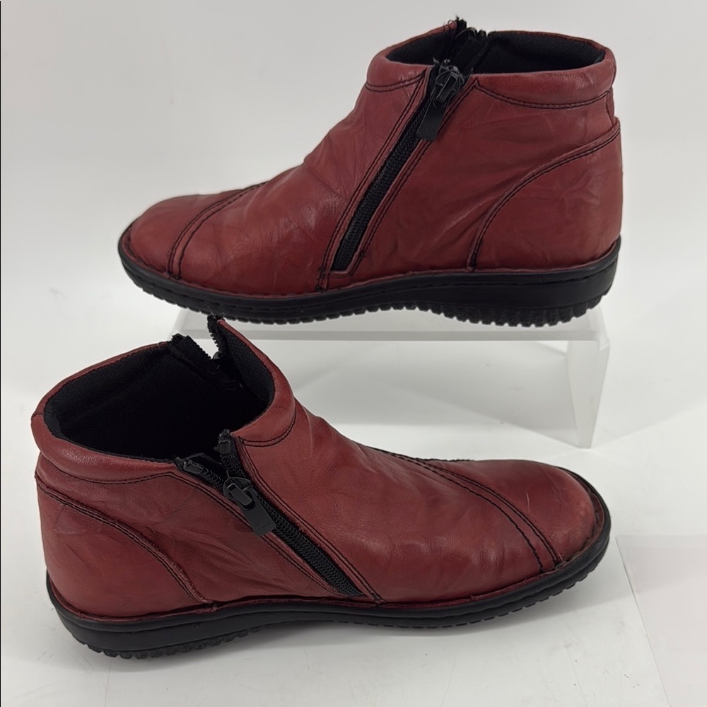 VOLKS WALKERS Red Leather Ankle Boots